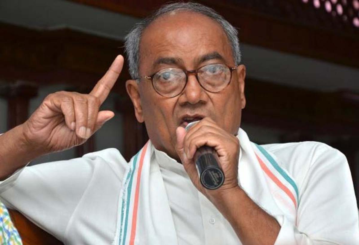 Digvijay Singh to Manohar Parrikar: Thank Nitin Gadkari for aggressive MLA buying